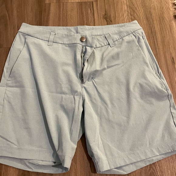 LULULEMON Men’s Work Shorts - Picture 2 of 7